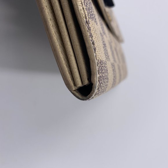 Authentic Louis Vuitton DA White Long Wallet - Picture 8 of 15